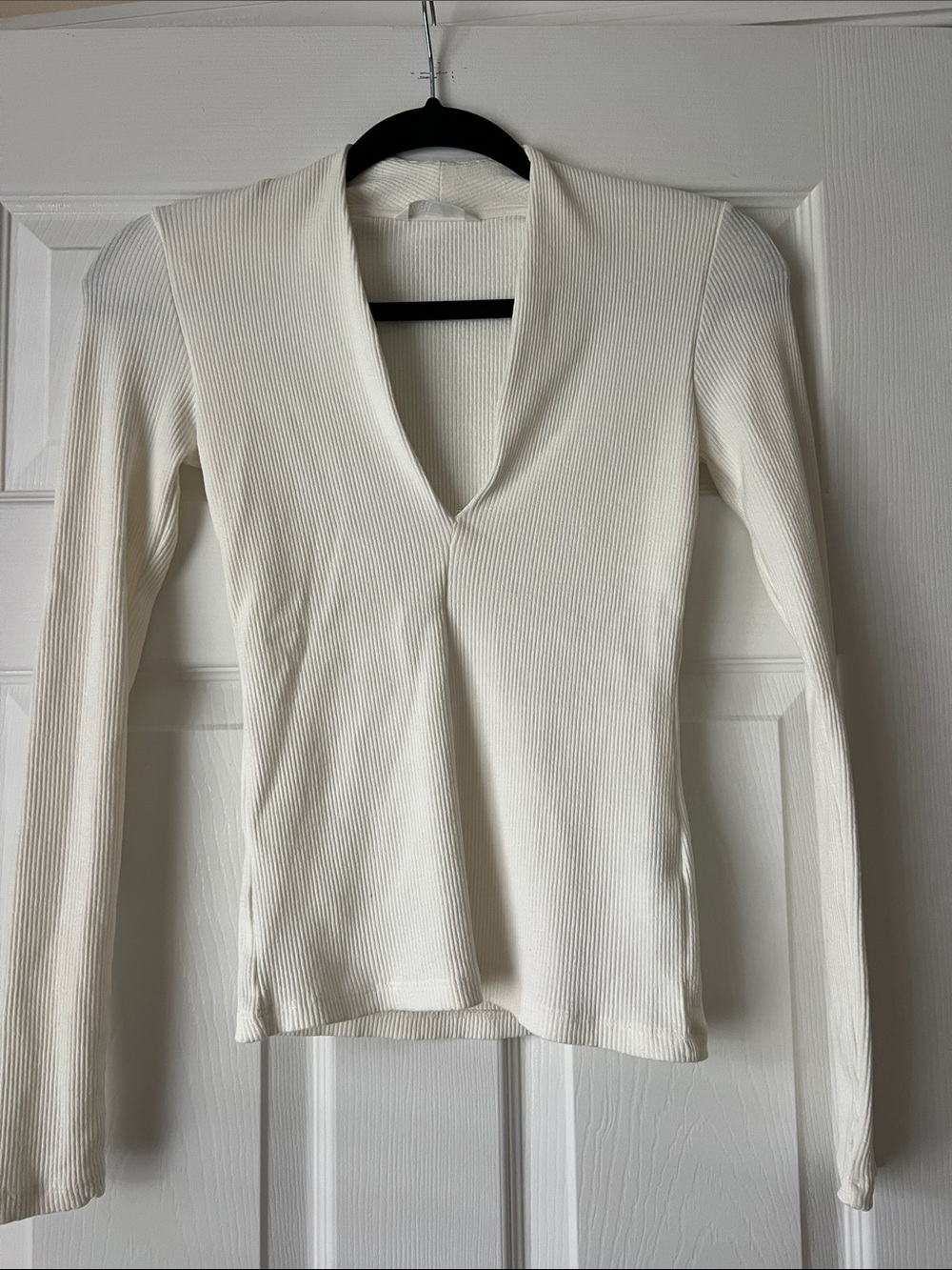 Zara White Ribbed Fitted V-Neck Long Sleeve Top Medium NWOT